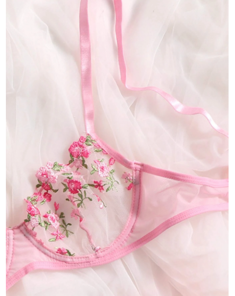 Floral Embroidery Mesh Underwire Lingerie Set